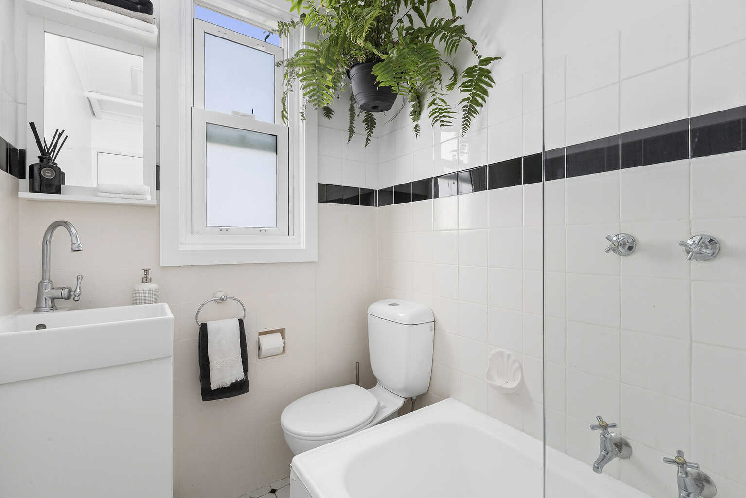 164/19 Tusculum Street Potts Point