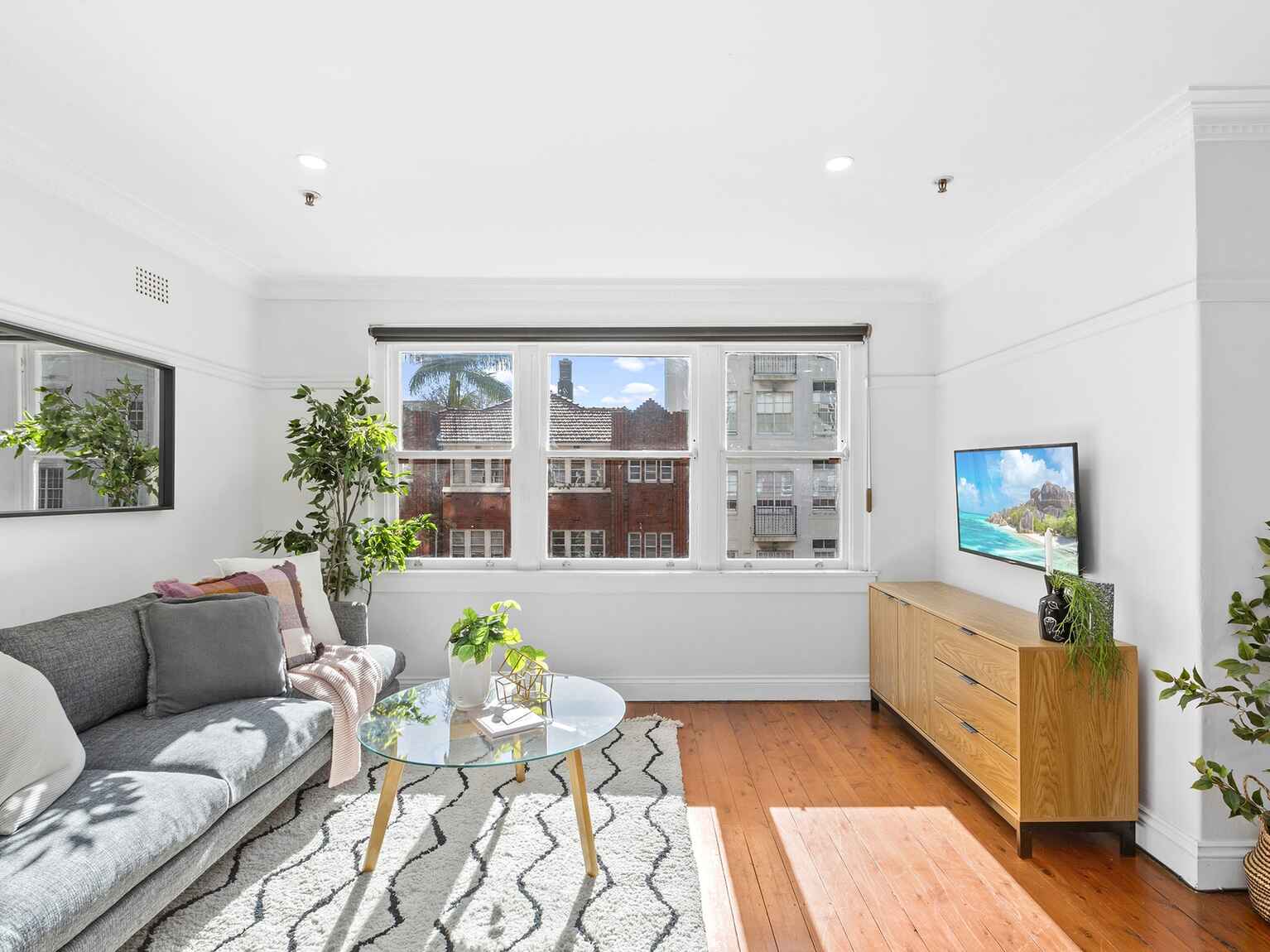 Apartment For Sale 30/7 Greenknowe Avenue Elizabeth Bay