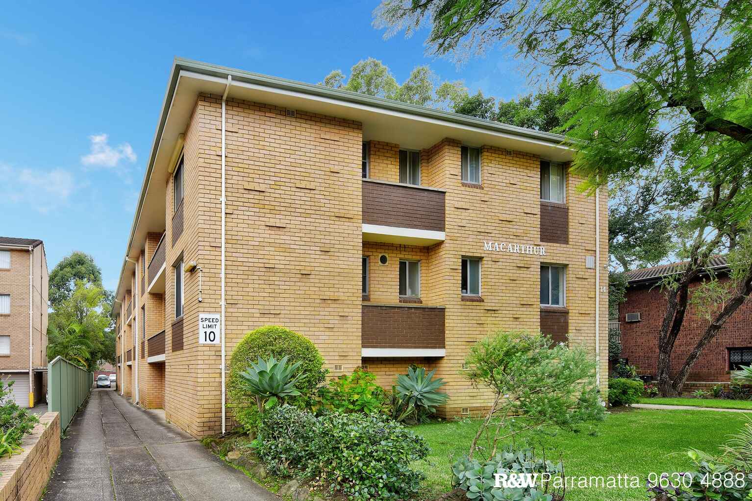 11/14 Thomas Street Parramatta