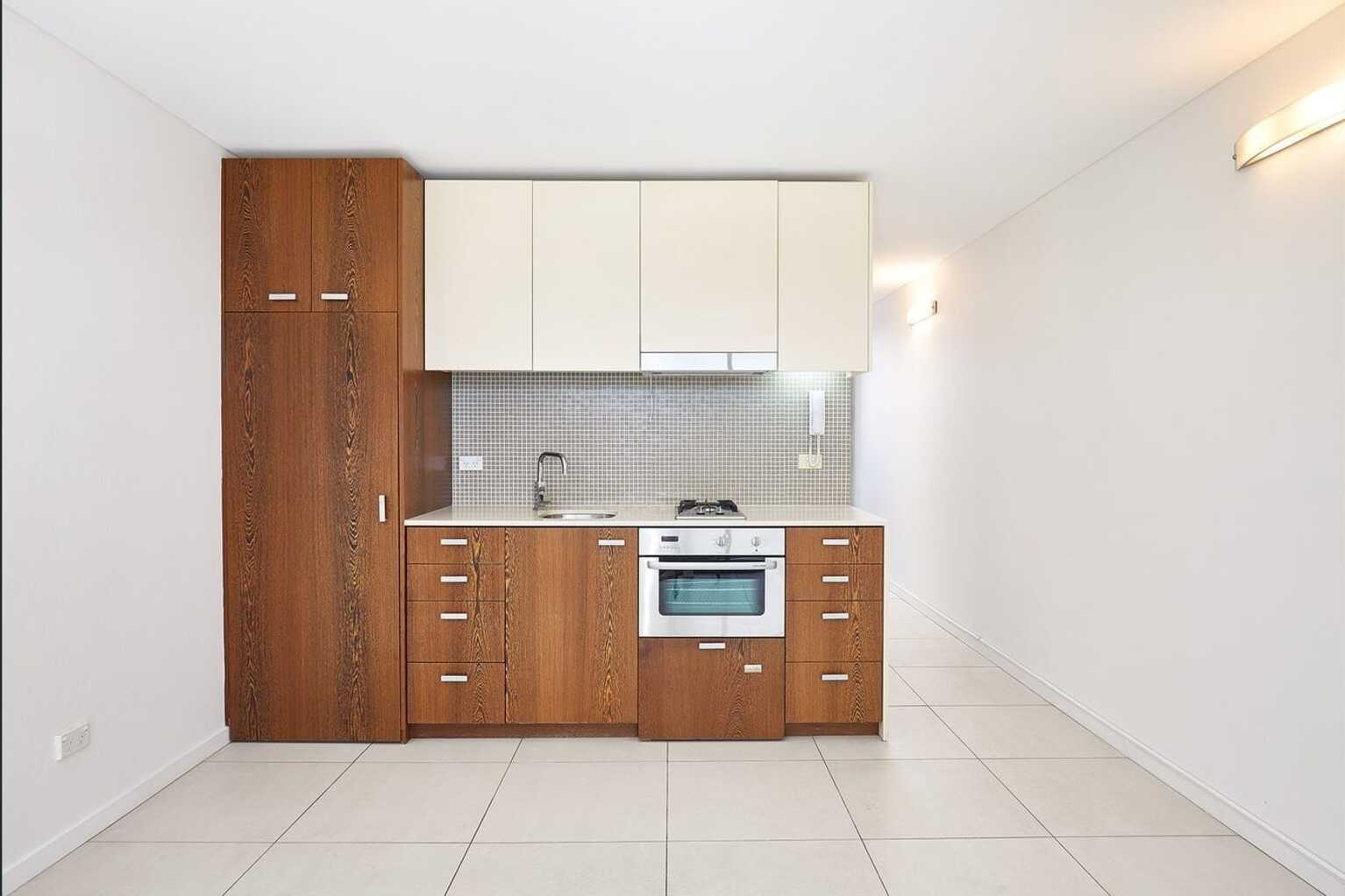 22/7-9 Alison Road Kensington