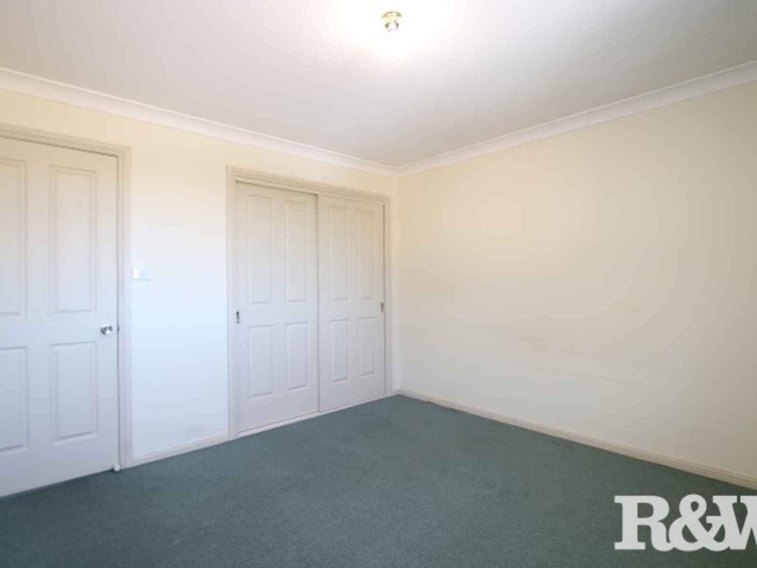 15/2 Charlotte Road Rooty Hill