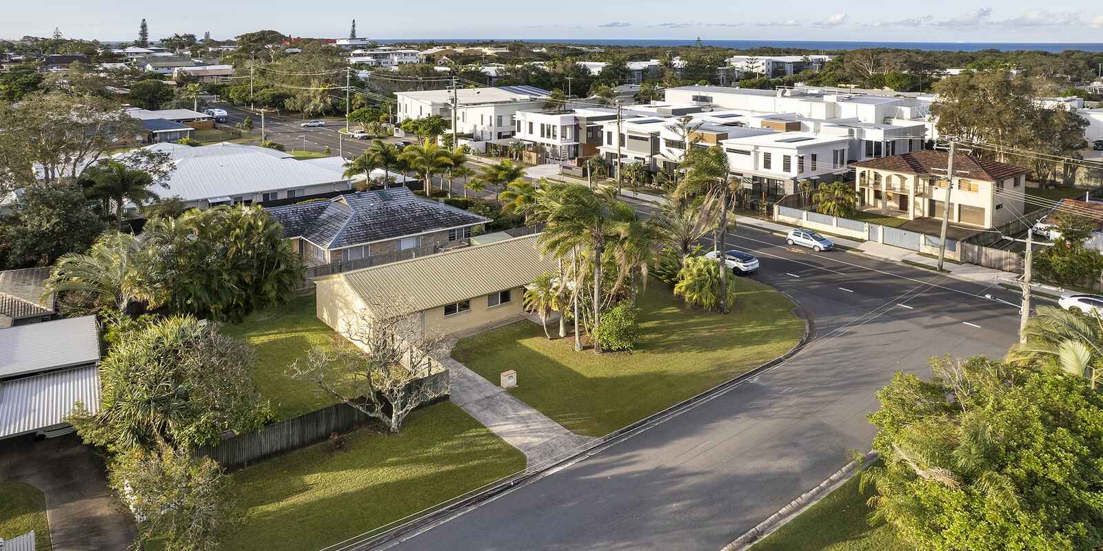 2 Spindrift Avenue Coolum Beach
