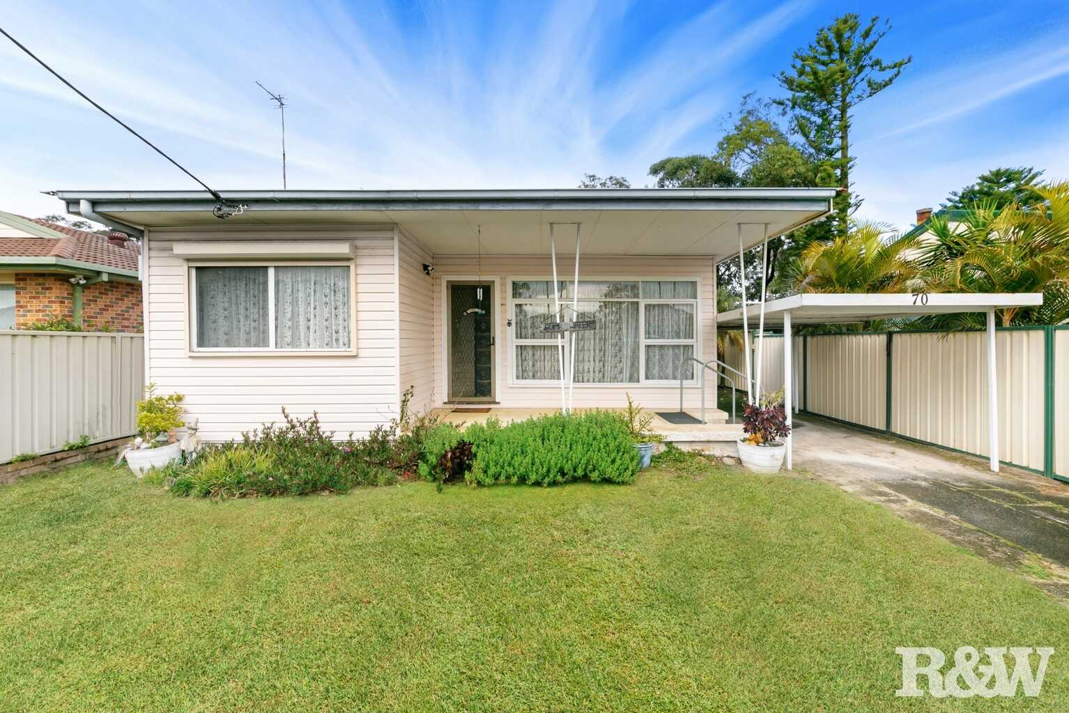 70 Uligandi Street Ettalong Beach 70 Uligandi Street Ettalong Beach