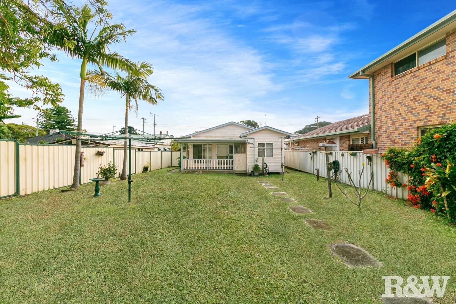 70 Uligandi Street Ettalong Beach 70 Uligandi Street Ettalong Beach