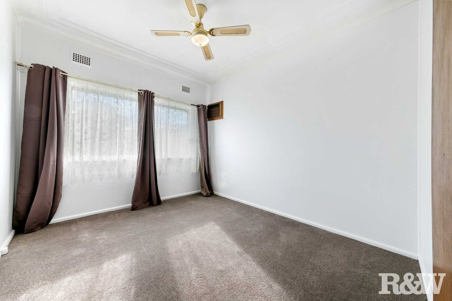 70 Uligandi Street Ettalong Beach 70 Uligandi Street Ettalong Beach
