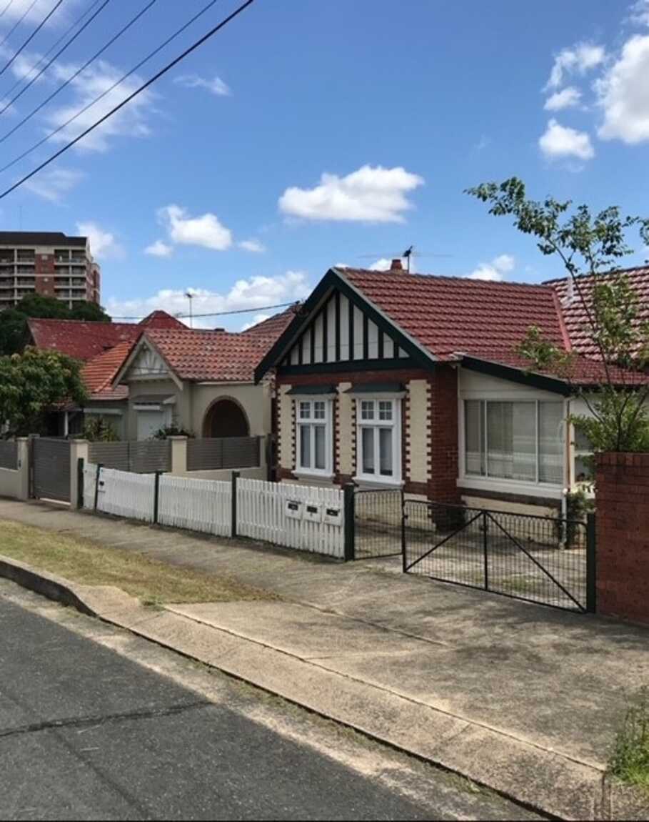 3/8 SWAN AVENUE Strathfield