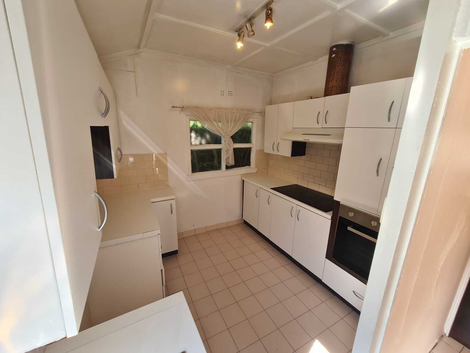 3/8 SWAN AVENUE Strathfield