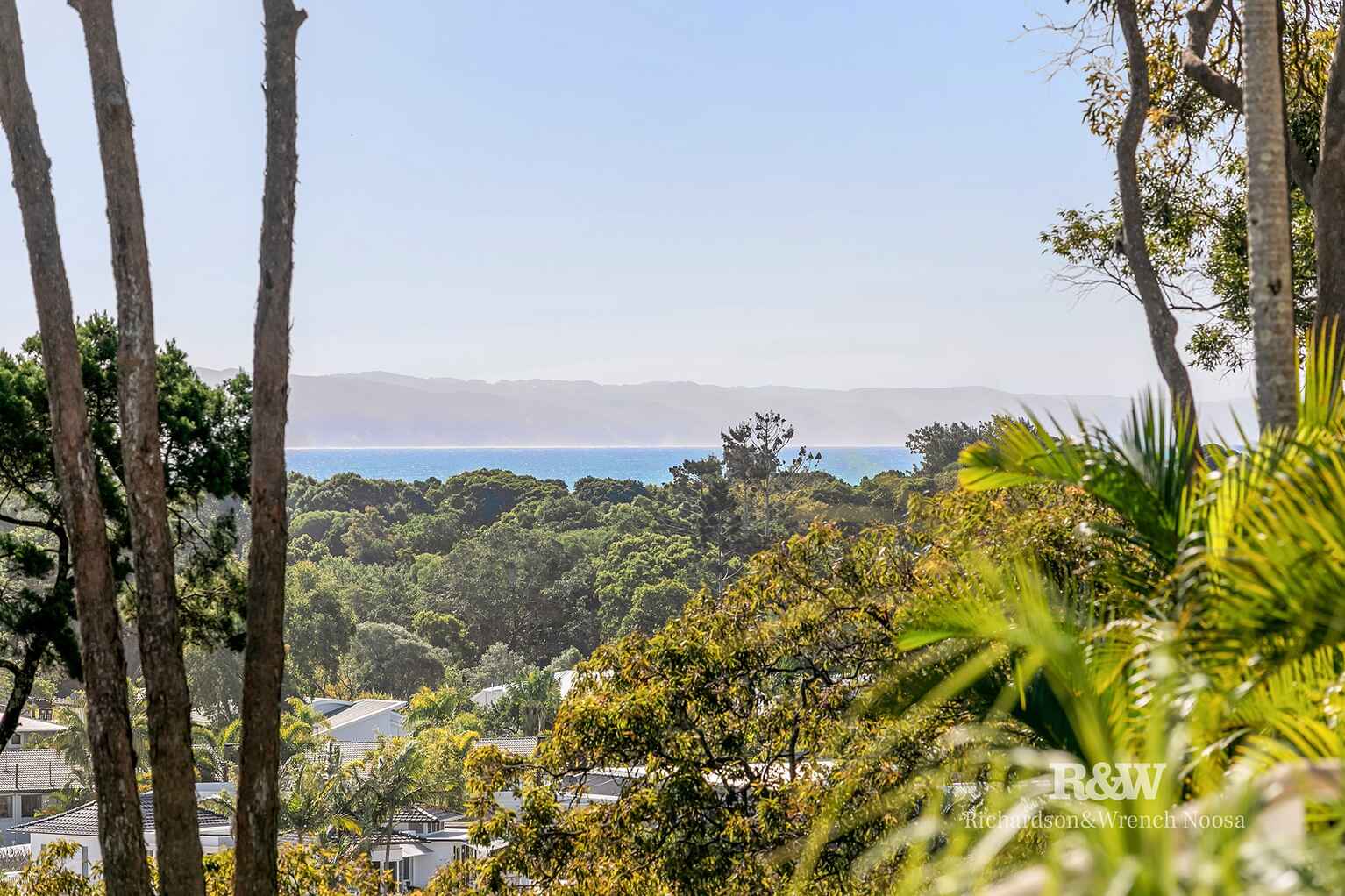 11/2 Serenity Close Noosa Heads