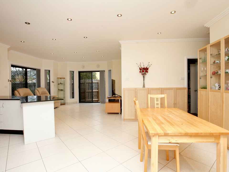 2/95A Bowden Street Ryde