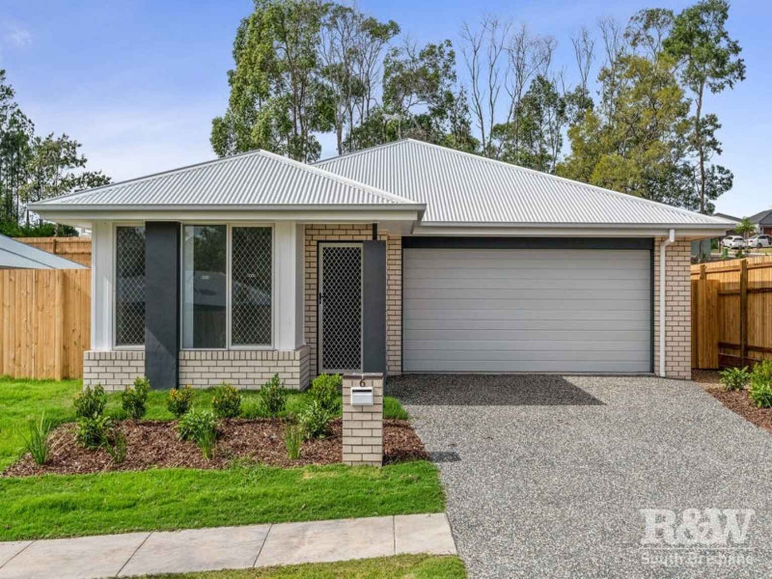 6 Bilson Street Pallara