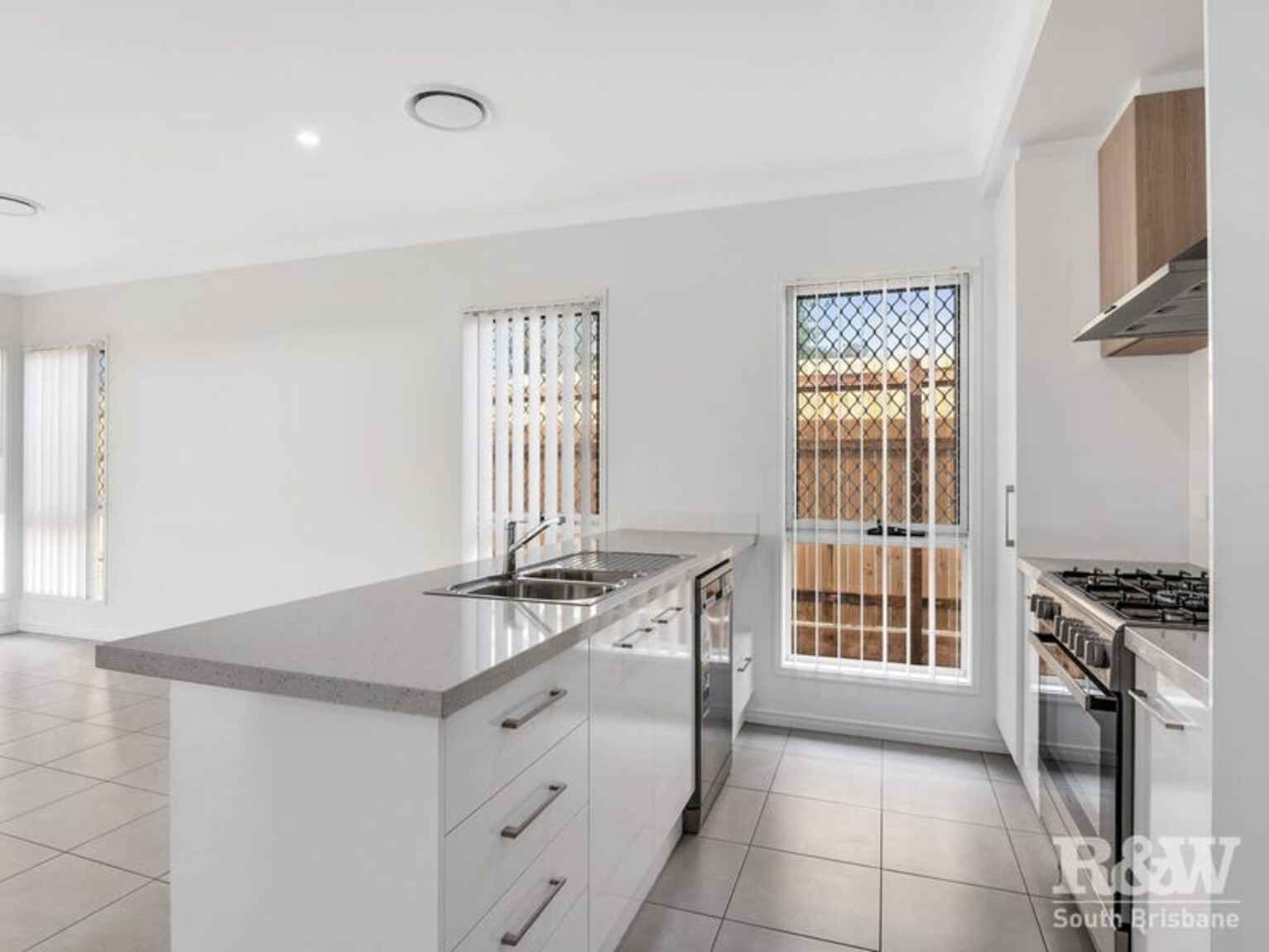 6 Bilson Street Pallara