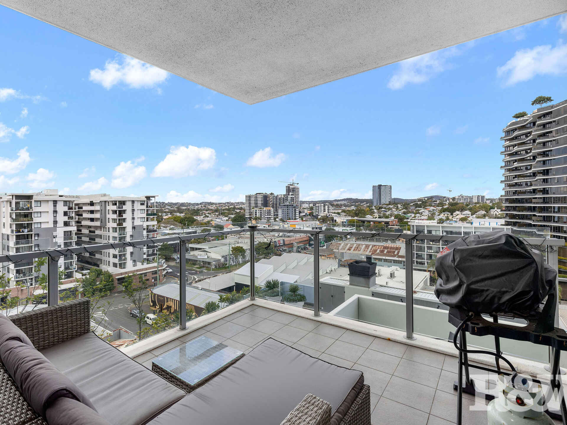 810/855 Stanley Street Woolloongabba