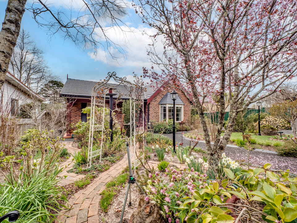 68 Hat Hill Road Blackheath