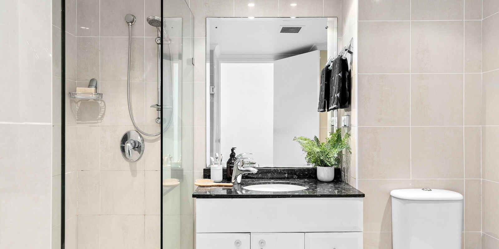 1602/73 Victoria Street Potts Point 1602/73 Victoria Street Potts Point