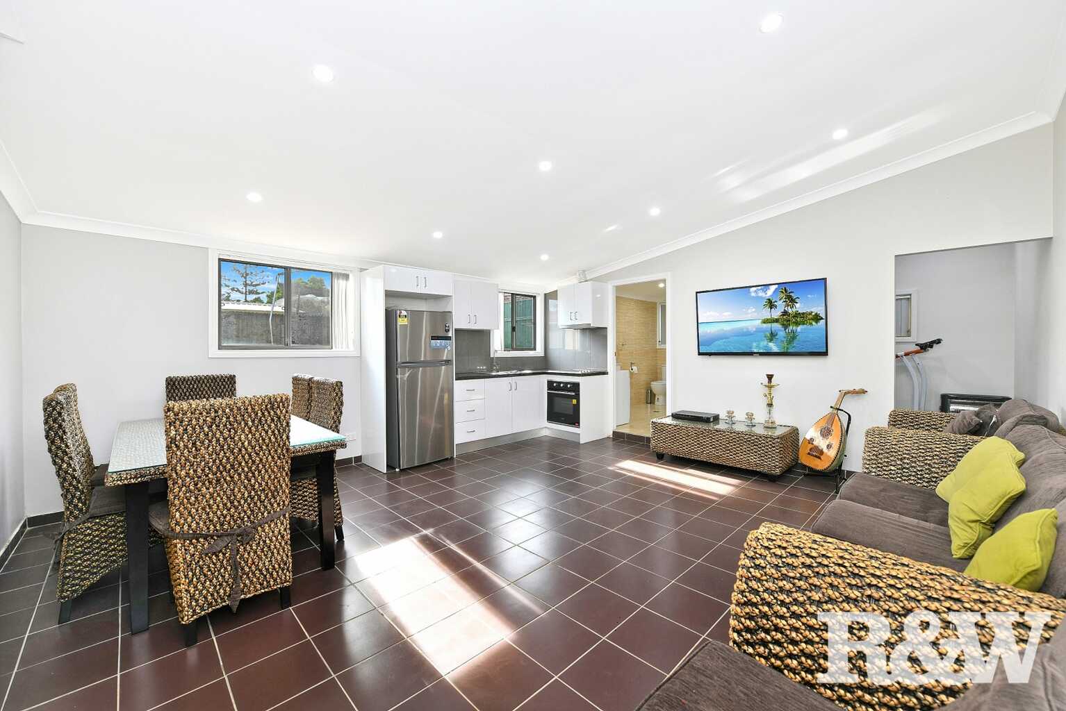 17 Orchid Road Old Guildford