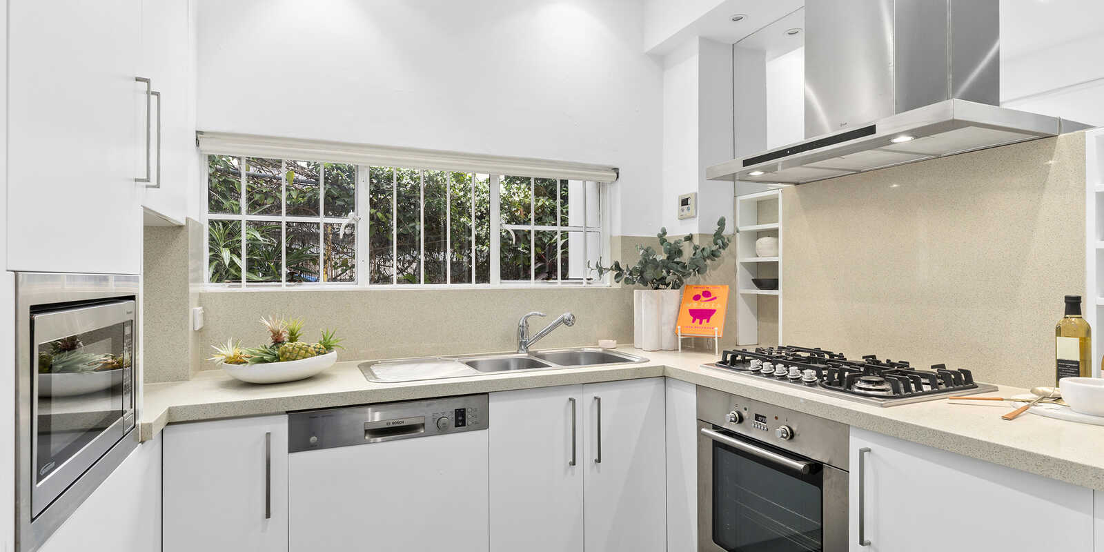 18/8A Wylde Street Potts Point 18/8A Wylde Street Potts Point