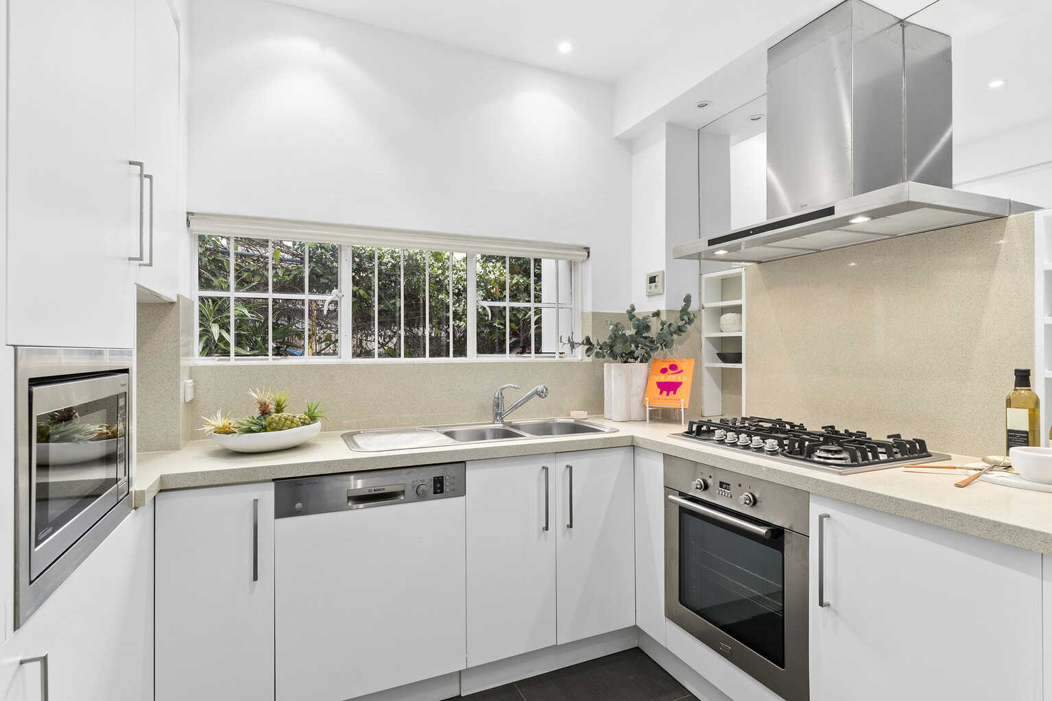 18/8A Wylde Street Potts Point 18/8A Wylde Street Potts Point