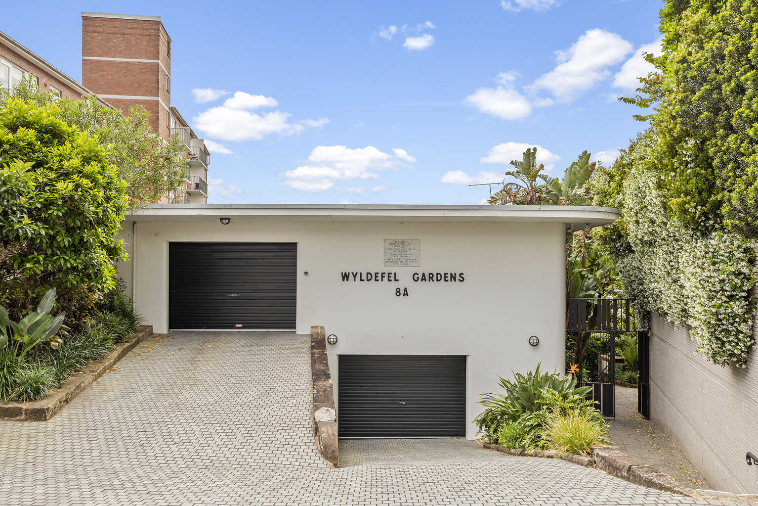 18/8A Wylde Street Potts Point 18/8A Wylde Street Potts Point