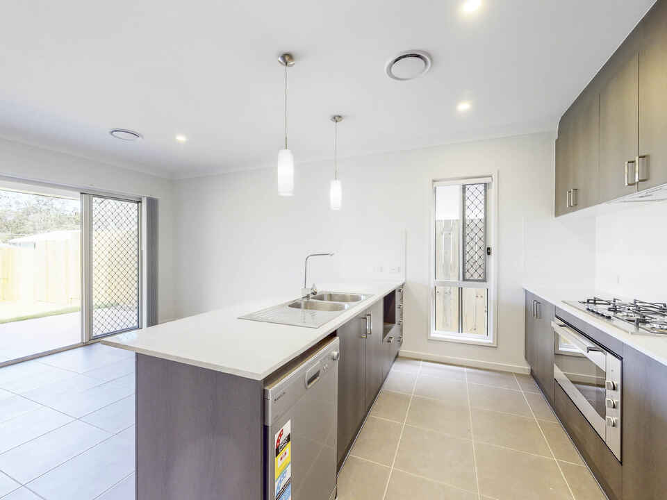 6 Norwich Crescent Pallara