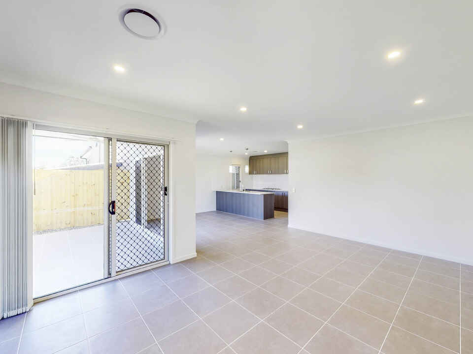 6 Norwich Crescent Pallara