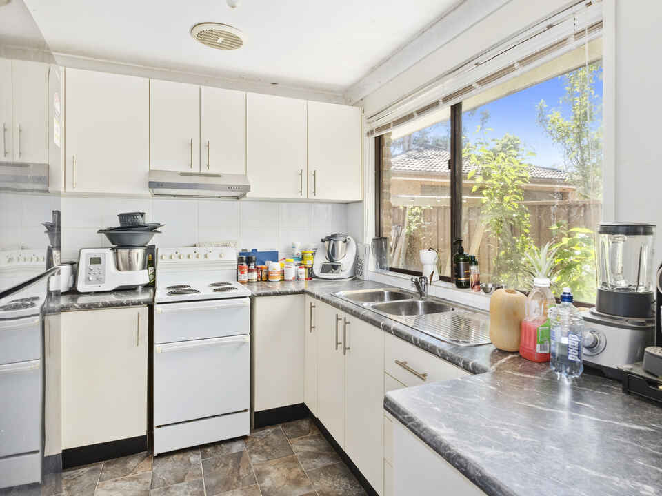 156 James Cook Drive Kings Langley