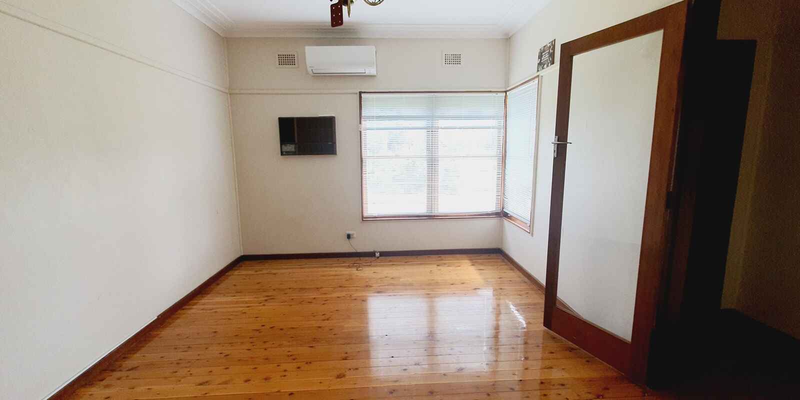 73 Bradbury Avenue Campbelltown