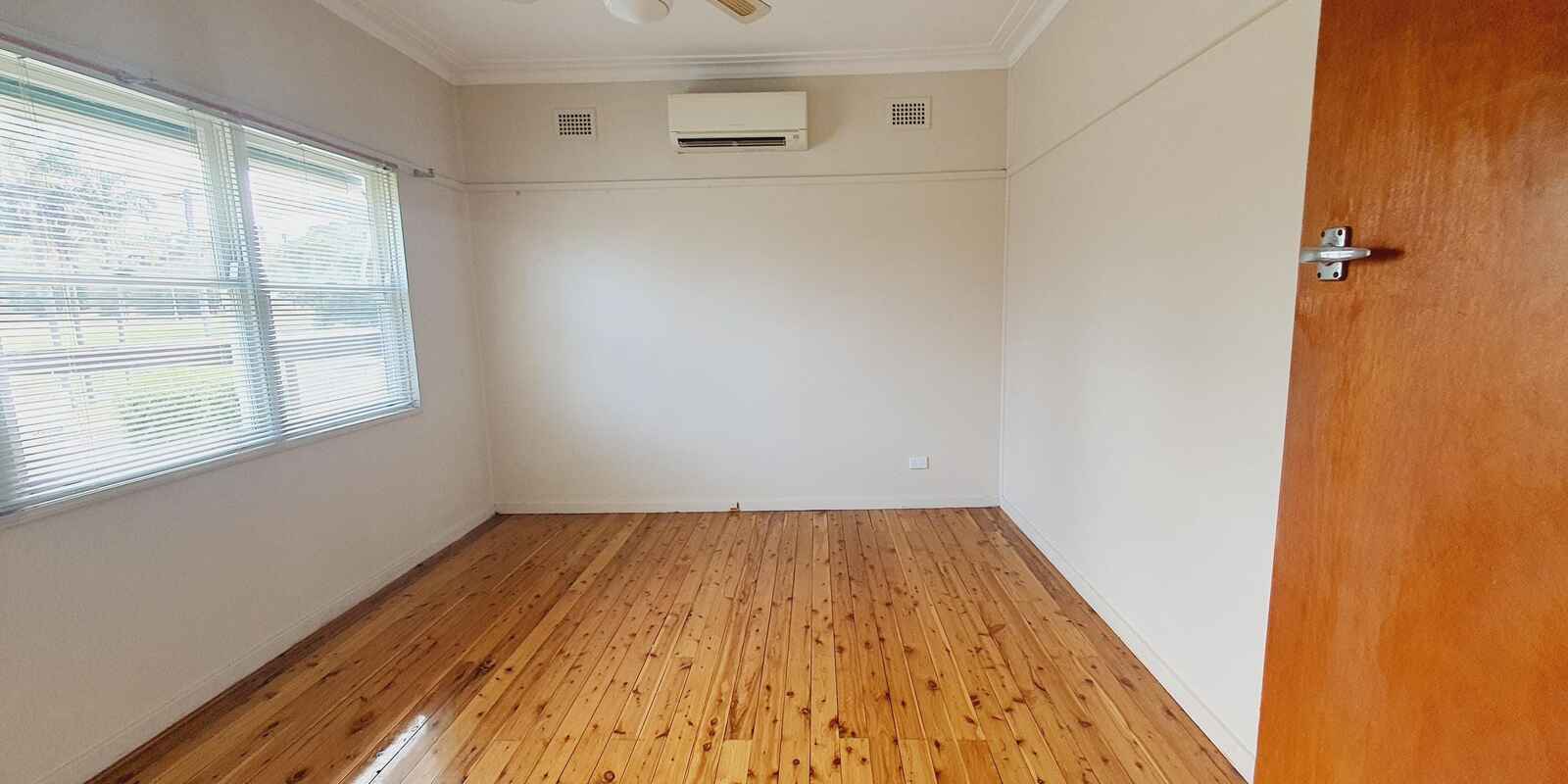 73 Bradbury Avenue Campbelltown