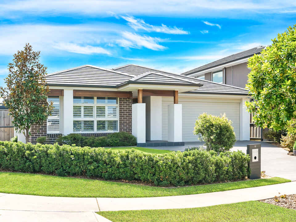 10 Booroola Road Gables