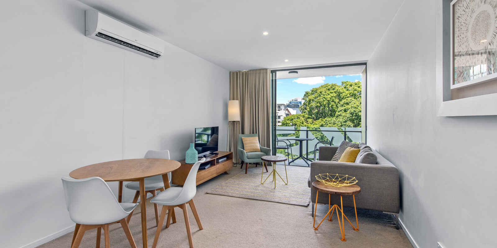 403/27 Russell Street South Brisbane 403/27 Russell Street South Brisbane