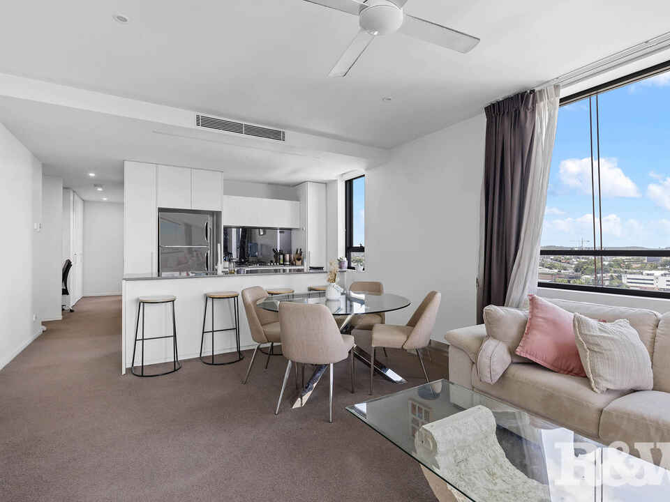 806/18 Hubert Street Woolloongabba