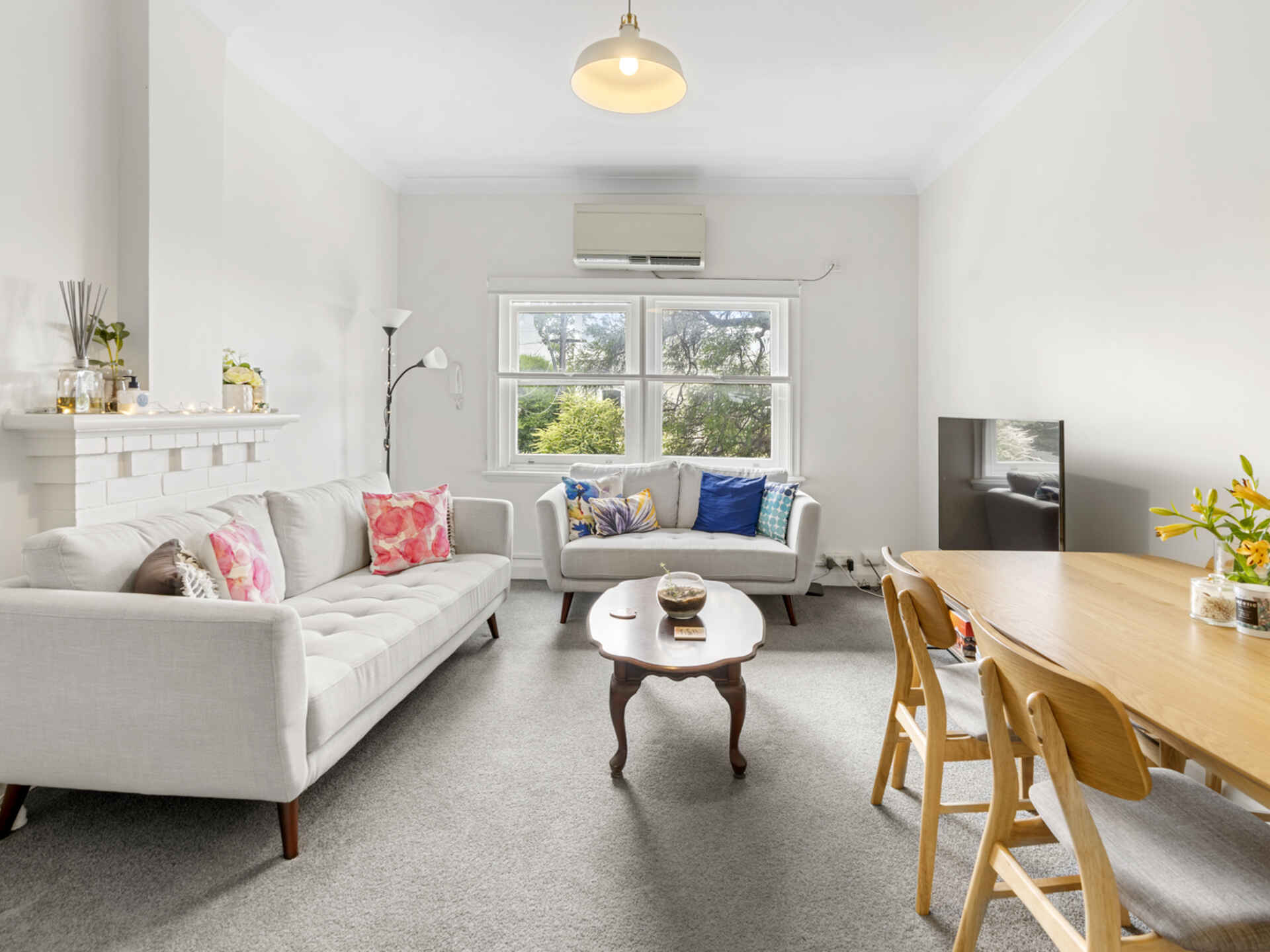 4/214 Blues Point Road McMahons Point