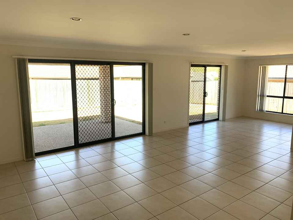 56 Coach Road West Morayfield