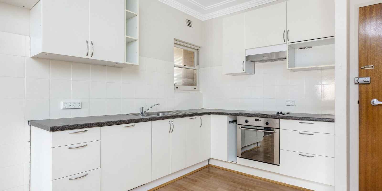 8/174 Broadarrow Road Narwee
