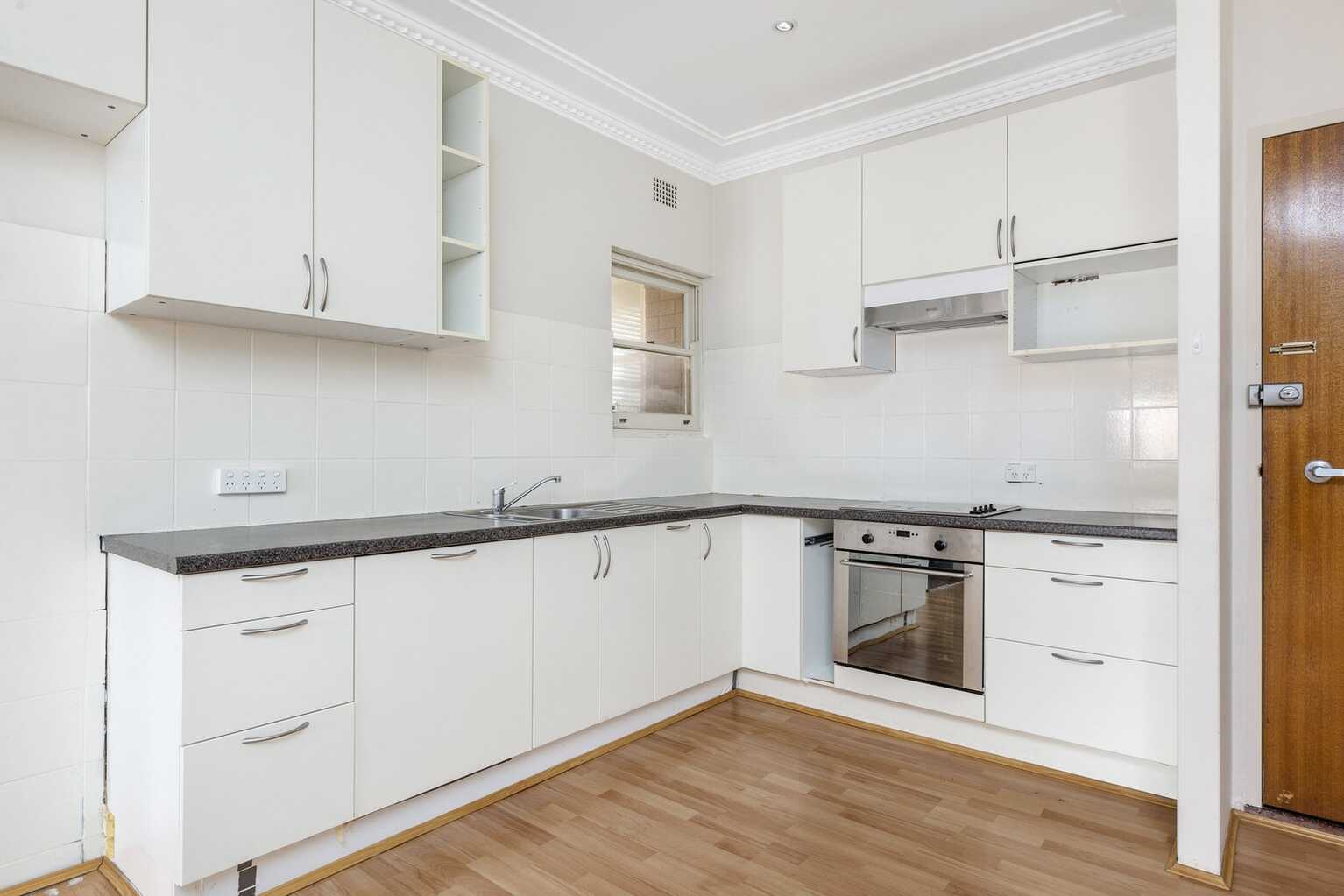 8/174 Broadarrow Road Narwee