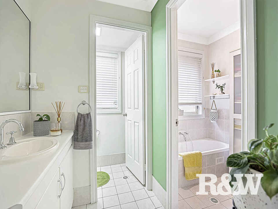9a Paganini Crescent Claremont Meadows