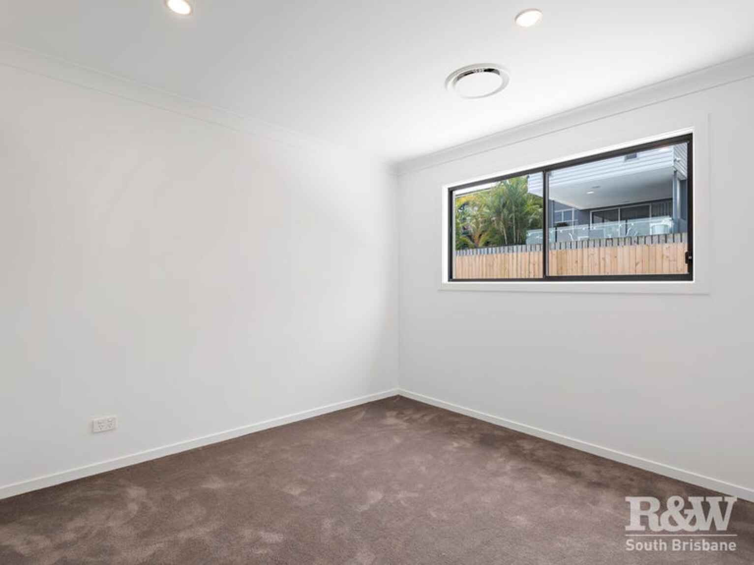 9/50 Norman Avenue Norman Park