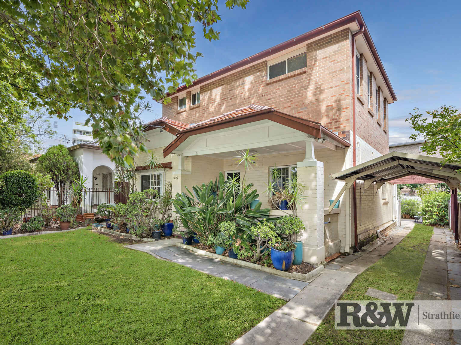 227 HOMEBUSH RD Strathfield