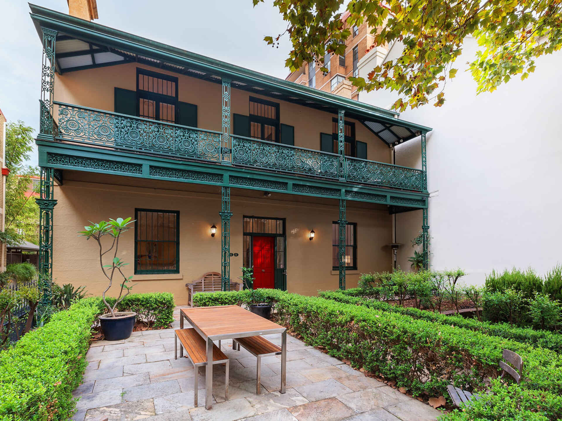 99 Victoria Street Potts Point