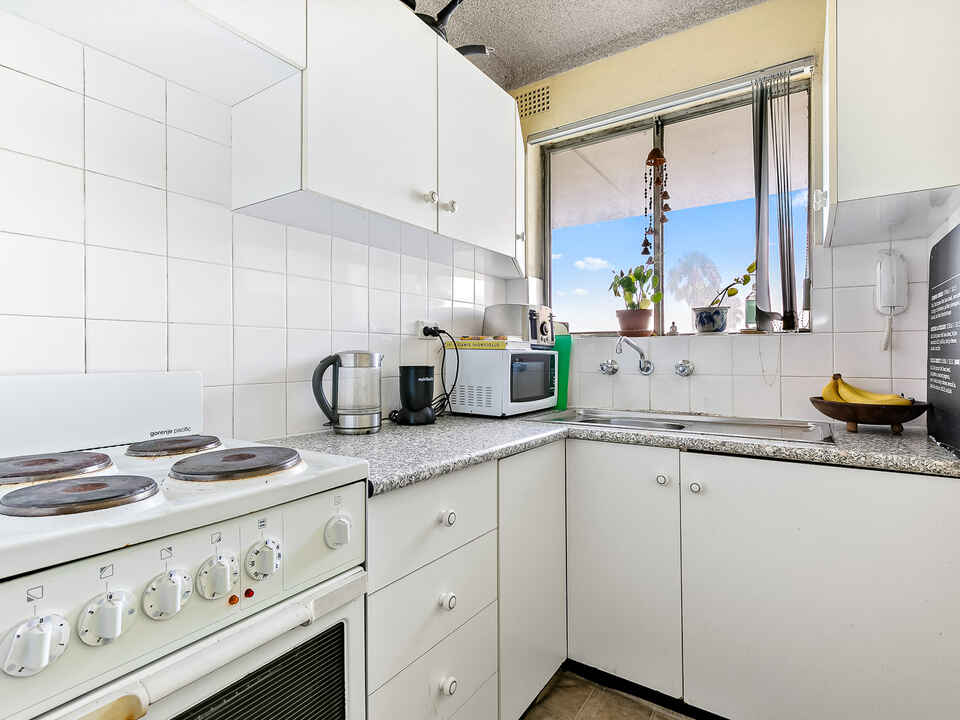 15/8-12 Kent Street Newtown