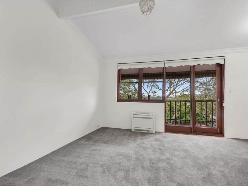 7/7-9 Goodchap Rd Chatswood