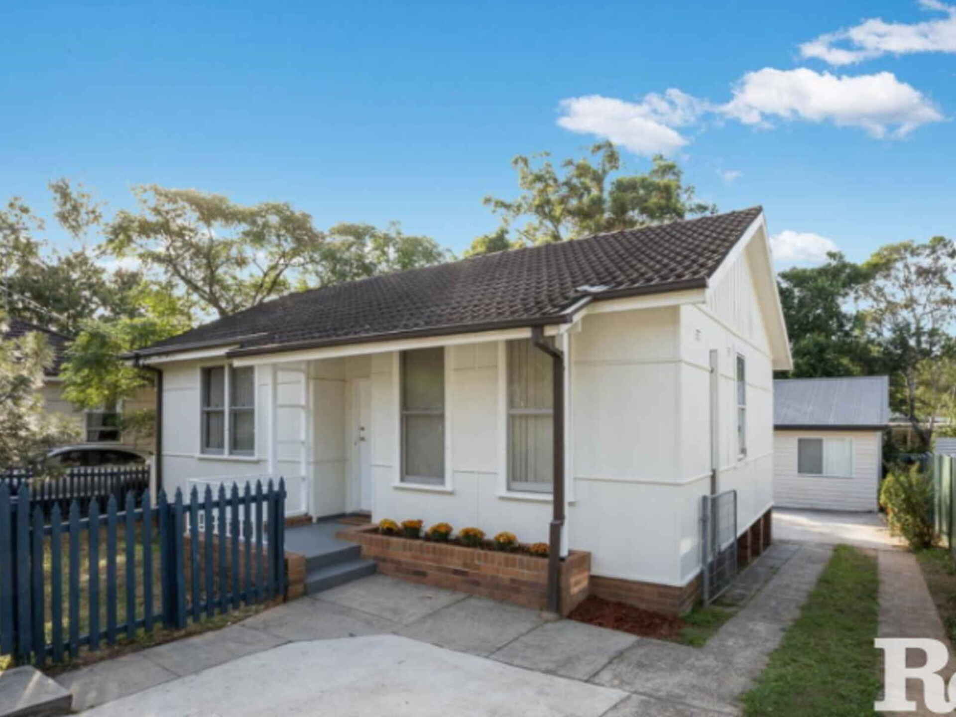 27 Moffat Drive Lalor Park