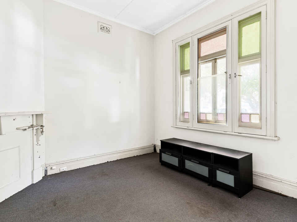 86 RAILWAY ROAD Sydenham
