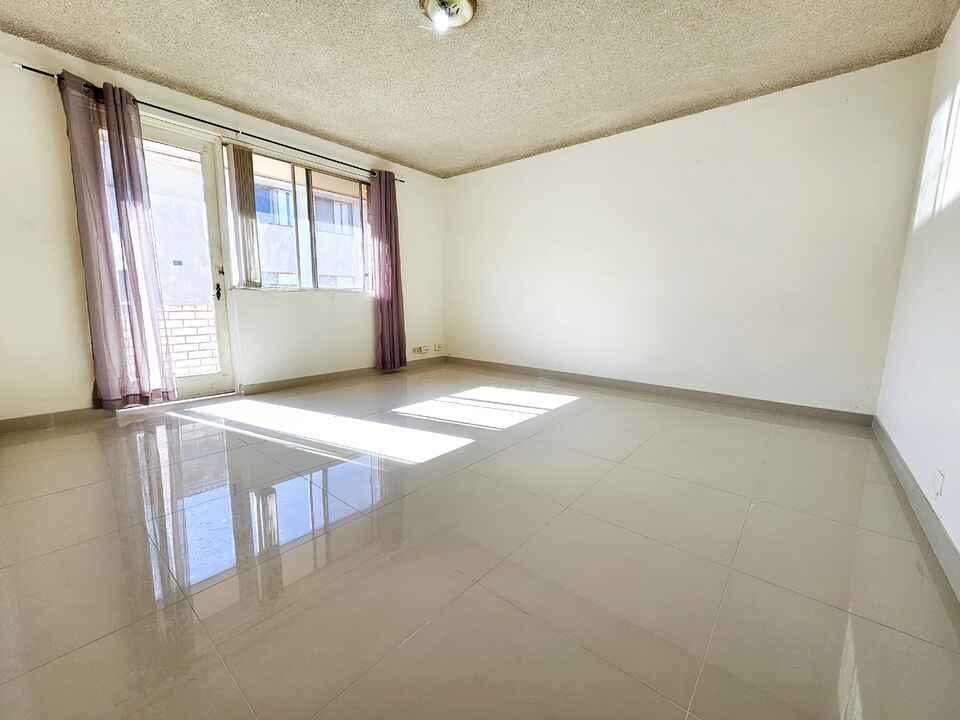 11/8 RUBY STREET Carramar