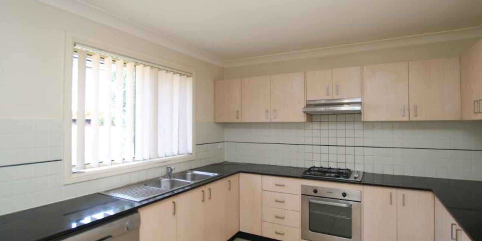 16/10 Abraham Street Rooty Hill