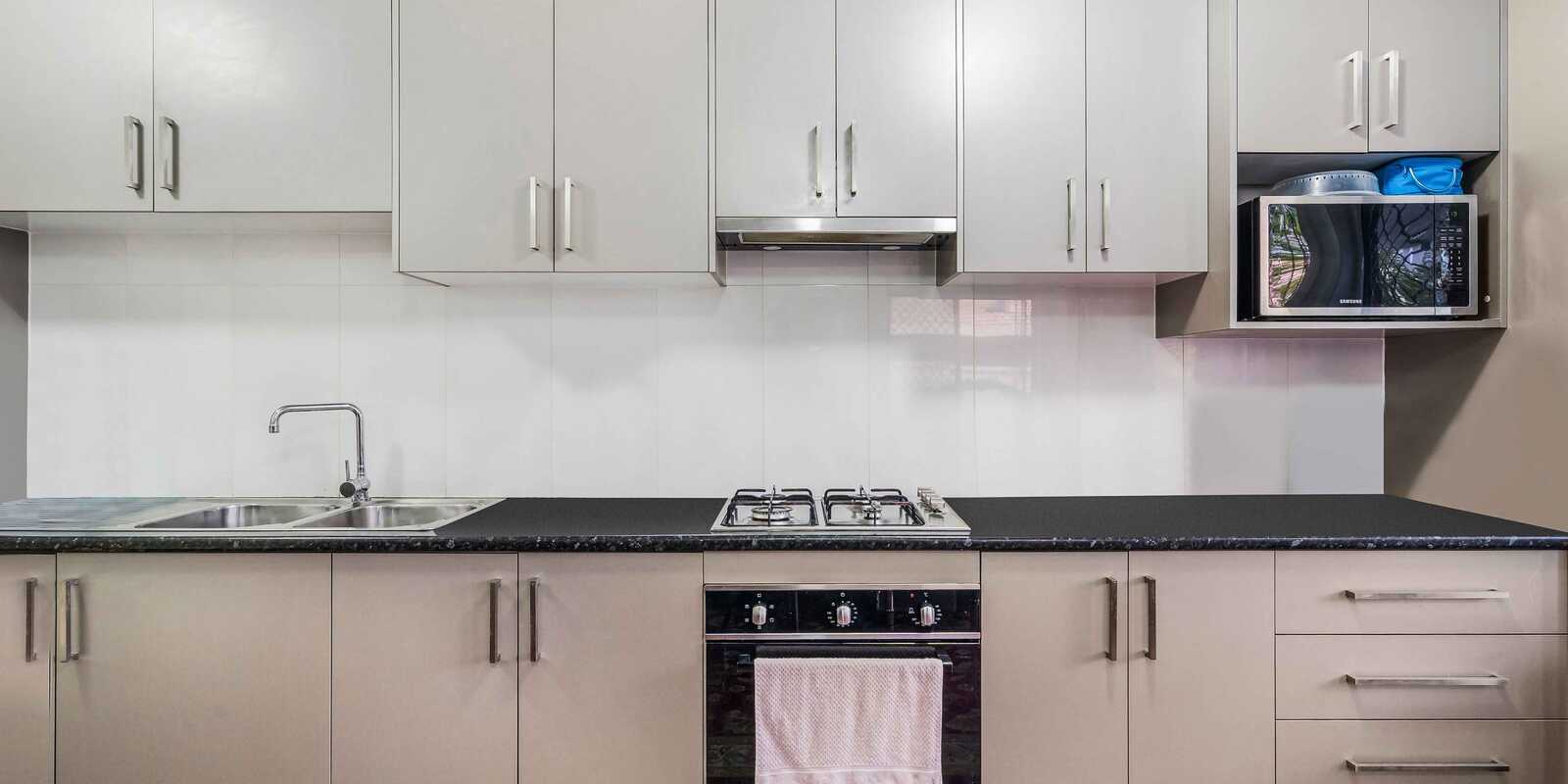 15 Milparinka Close Hoxton Park 15 Milparinka Close Hoxton Park