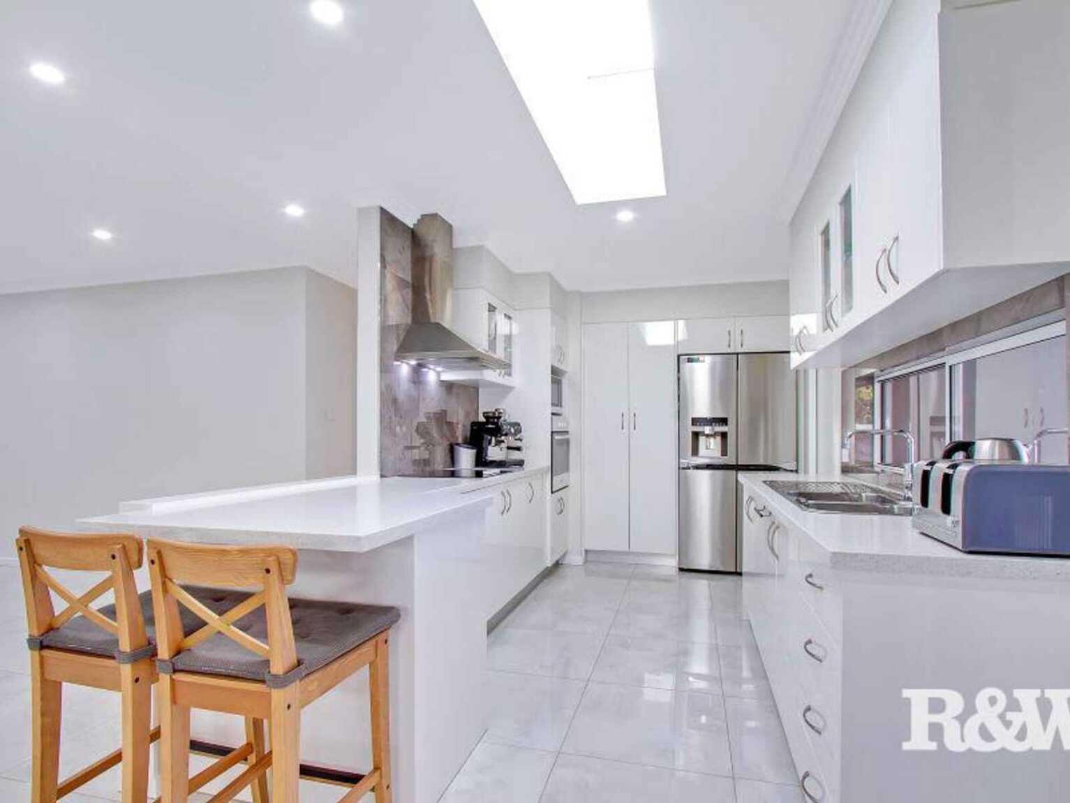 29 Mariana Crescent Lethbridge Park