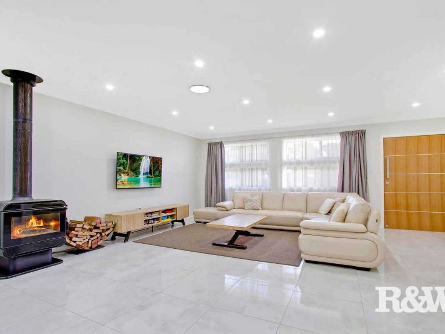 29 Mariana Crescent Lethbridge Park