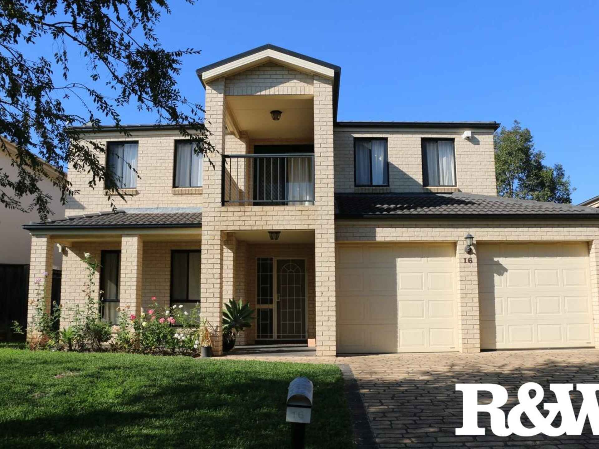 16 Townsend Circuit Beaumont Hills