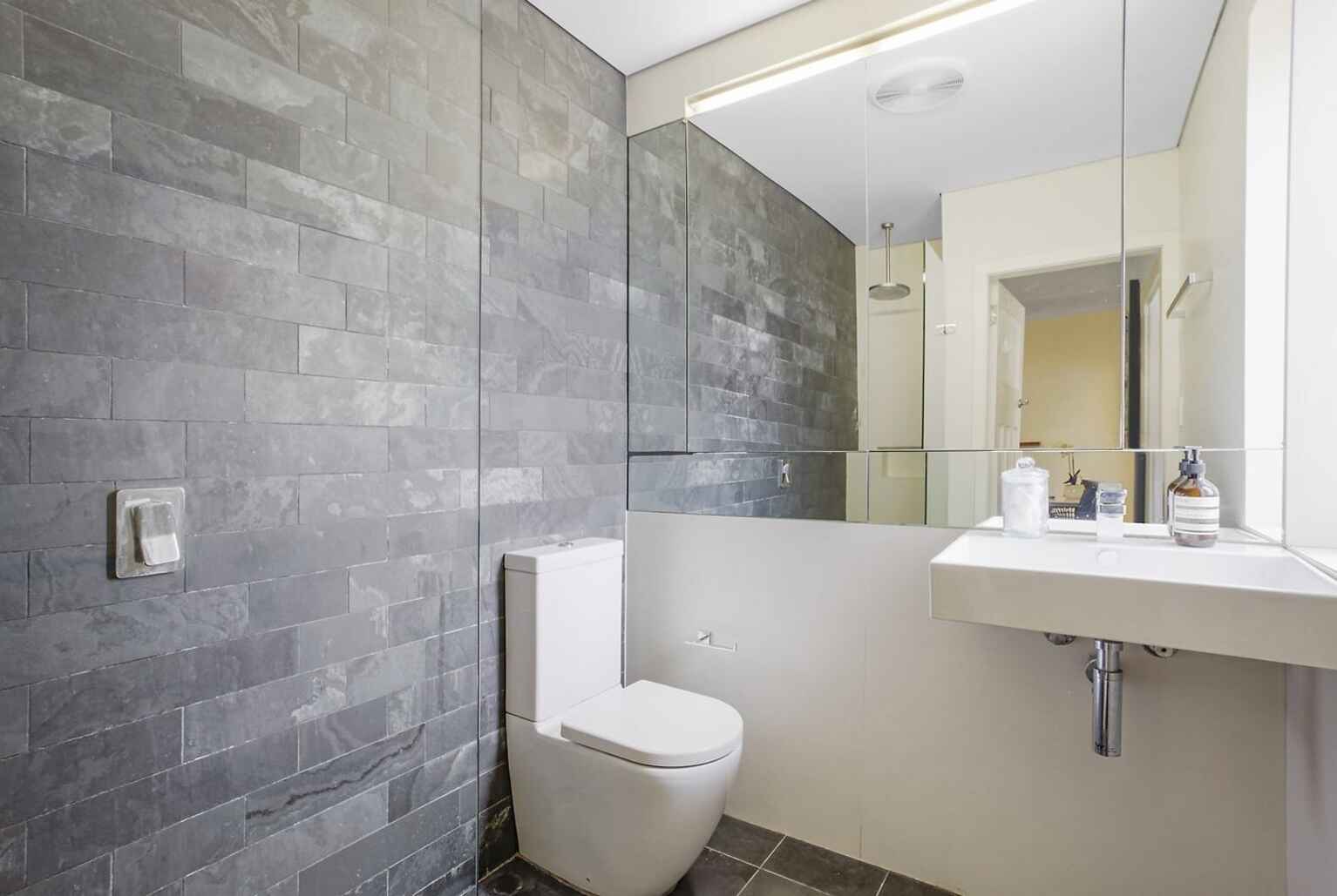 1/680 Old South Head Road Rose Bay