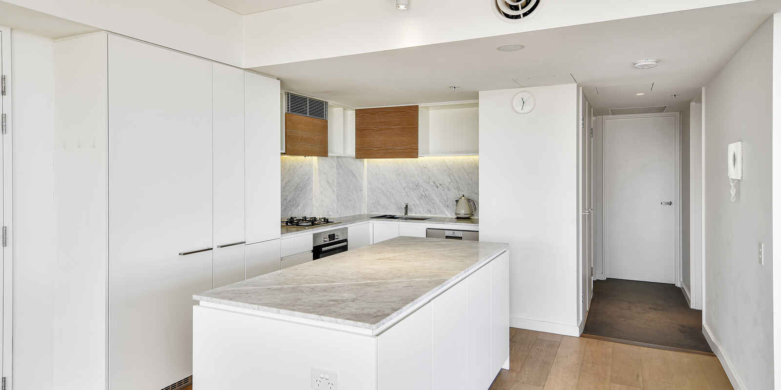 R501/200-220 Pacific Highway Crows Nest R501/200-220 Pacific Highway Crows Nest